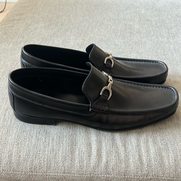 Donald Pliner Dress Shoes - Picture 1 of 4
